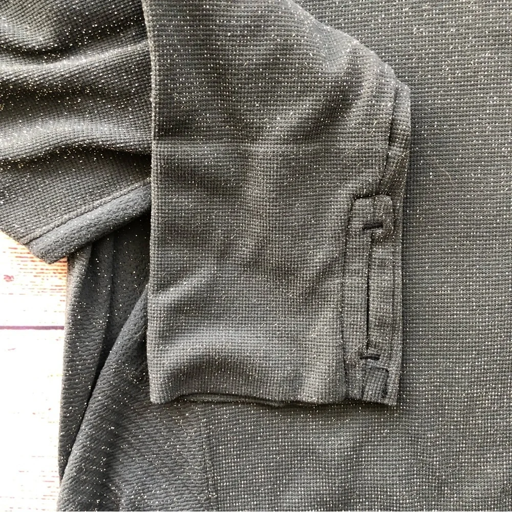 Athleta Speedlight Seamless Top in Shine Gray Size L - Picture 8 of 8